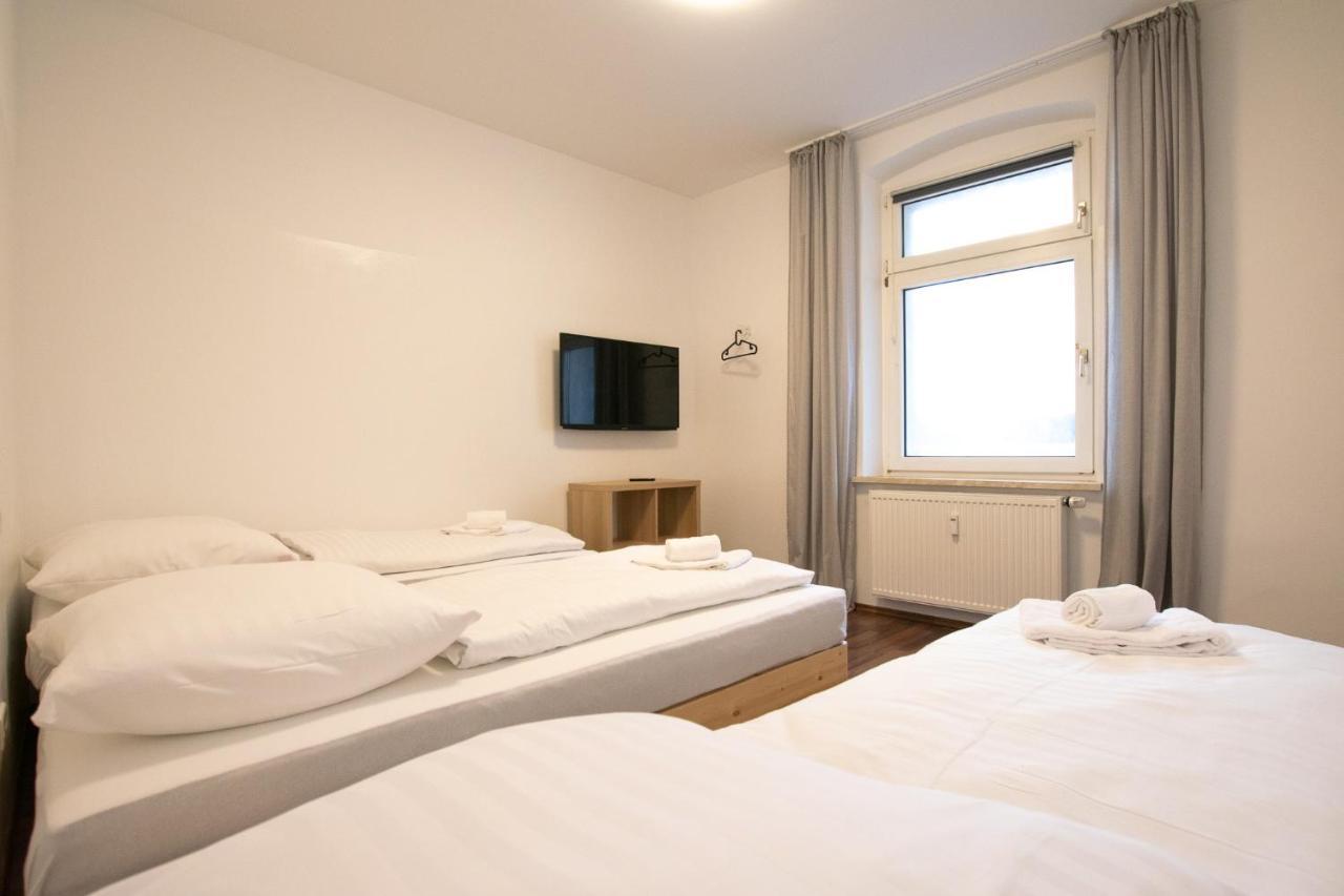 Raj Living - 1 Or 4 Room Apartments - 15 Min To Messe Dus - 10 Min Old Town Dus Dusseldorf Exterior photo