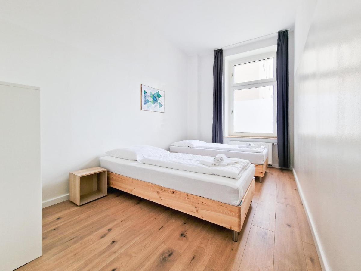 Raj Living - 1 Or 4 Room Apartments - 15 Min To Messe Dus - 10 Min Old Town Dus Dusseldorf Exterior photo
