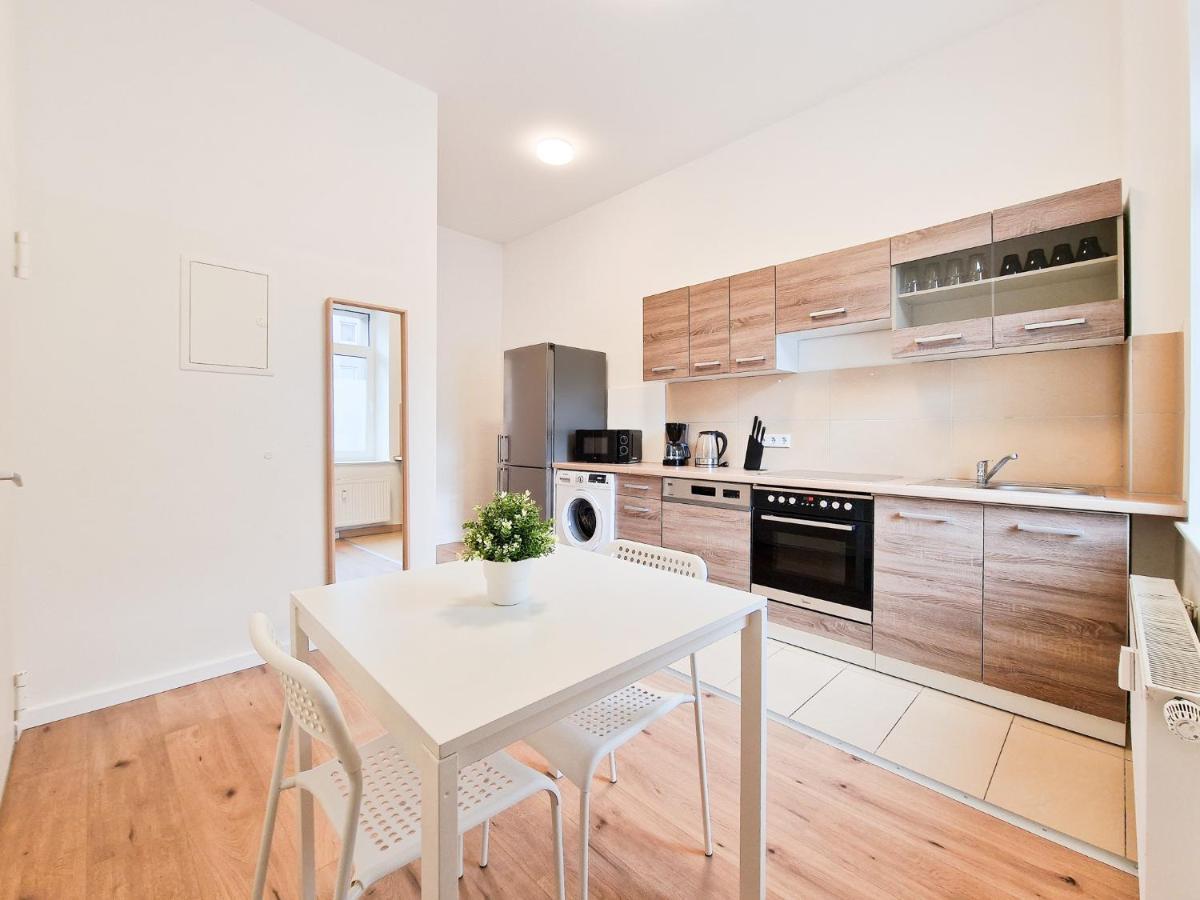 Raj Living - 1 Or 4 Room Apartments - 15 Min To Messe Dus - 10 Min Old Town Dus Dusseldorf Exterior photo