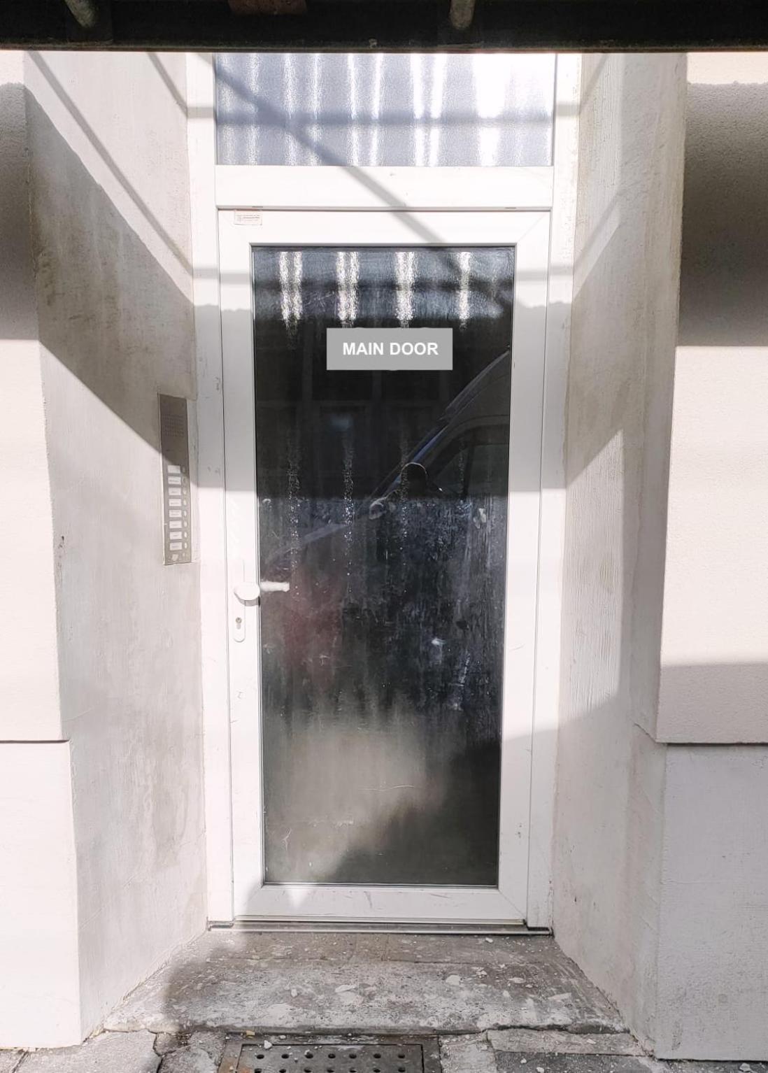 Raj Living - 1 Or 4 Room Apartments - 15 Min To Messe Dus - 10 Min Old Town Dus Dusseldorf Exterior photo
